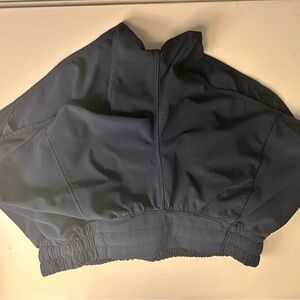 lululemon athletica Navy Low-Rise Hotty Hot short 2.5” size 4